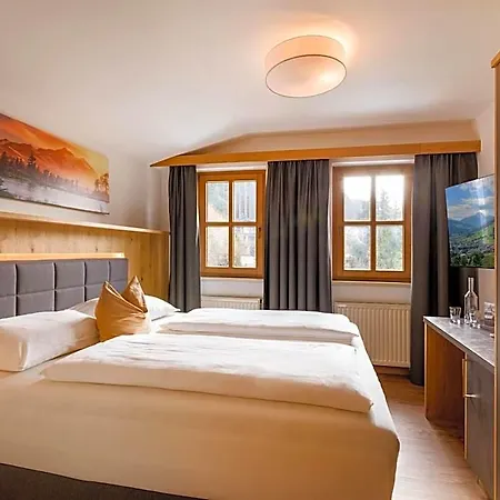 Отель Kroneck 4*