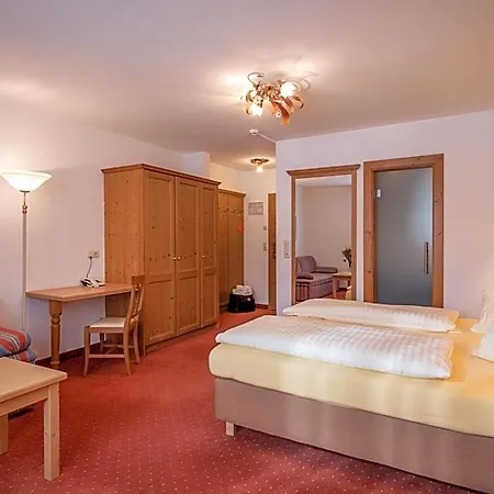 Kroneck 4* Кирхберг